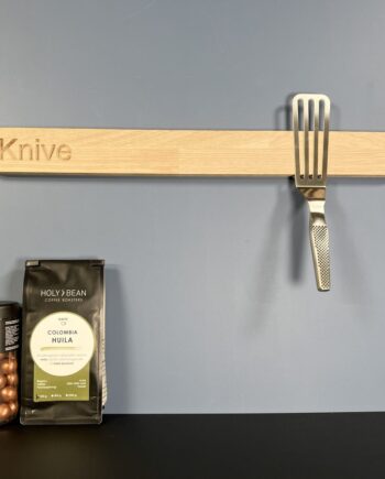 Classic Knivmagnet Egetræ Med Teksten  Knive